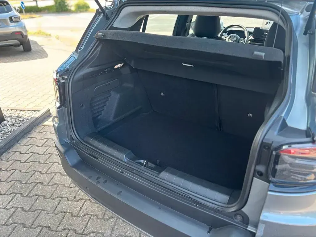 Gebraucht Jeep Avenger Longitude 101 PS (74 kW) 2024 Grau SUV