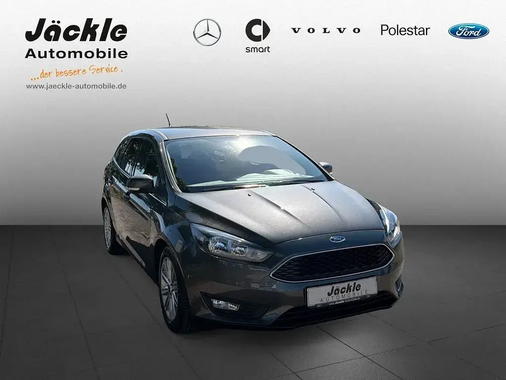 Gebraucht Ford Focus Cool & Connect 125 PS (91 kW) 2017 Grau Kombi