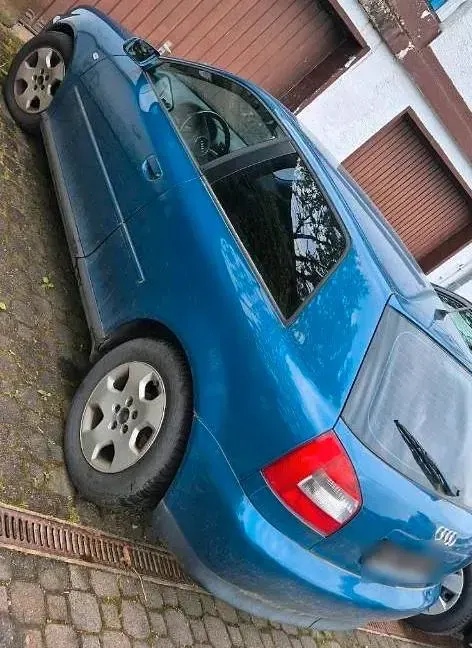 Gebraucht Audi A3 131 PS (96 kW) 2002 Blau Kleinwagen