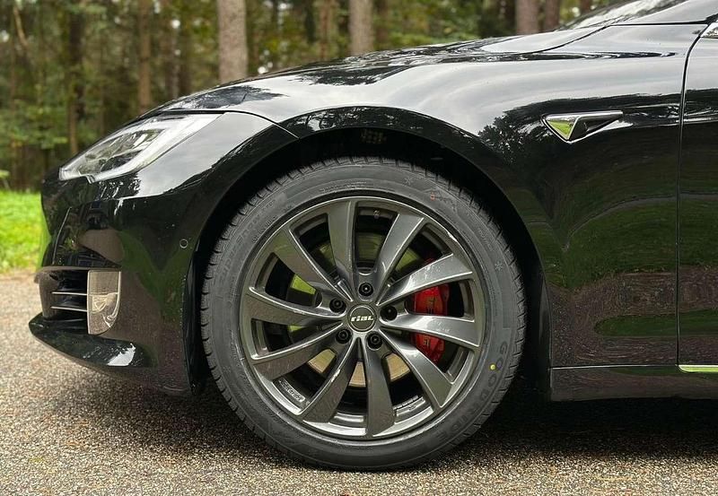 Gebraucht Tesla Model S 386 kW (525 PS) 2019 Schwarz Kleinwagen