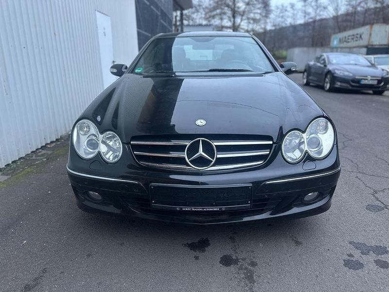 Gebraucht Mercedes CLK280 231 PS (169 kW) 2008 Obsidianschwarz  metalliclack Coupé