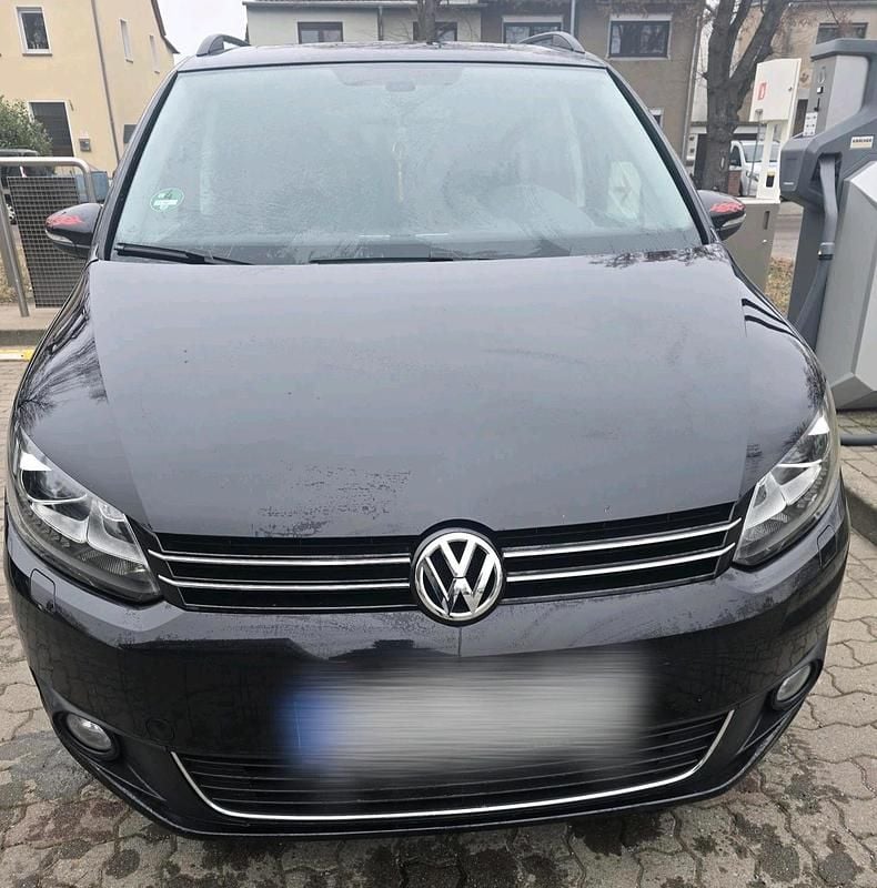 Schwarz Gebraucht 2012 VW Touran Van / Kleinbus | 11.000 € (Teuer) - Bild 1/4