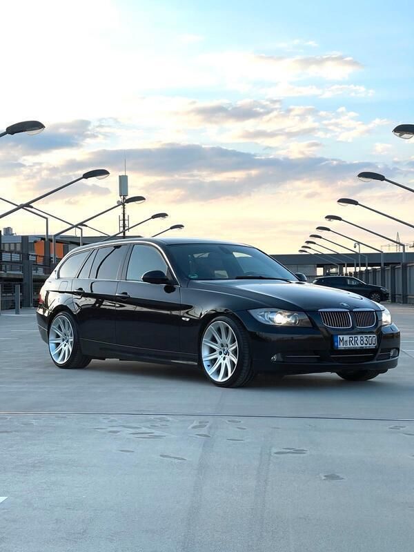 Schwarz Gebraucht 2007 BMW 330 Sport Line Kombi | 6.450 € (Fairer Preis) - Bild 1/4