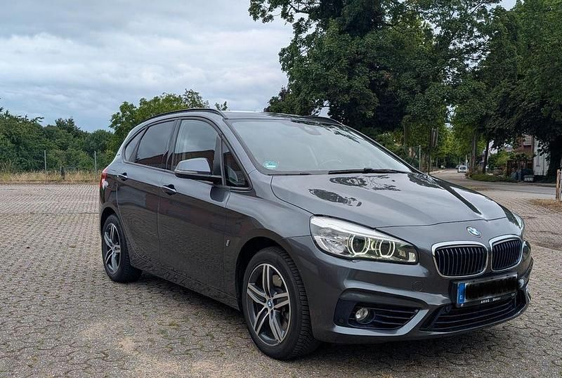 Gebraucht BMW 225 Active Tourer iPerformance 224 PS (164 kW) 2018 Grau Van / Kleinbus