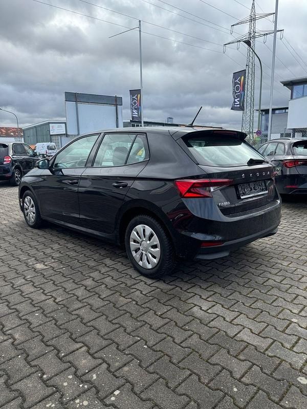 Gebraucht Skoda Fabia Active 65 PS (47 kW) 2022 Schwarz Kleinwagen