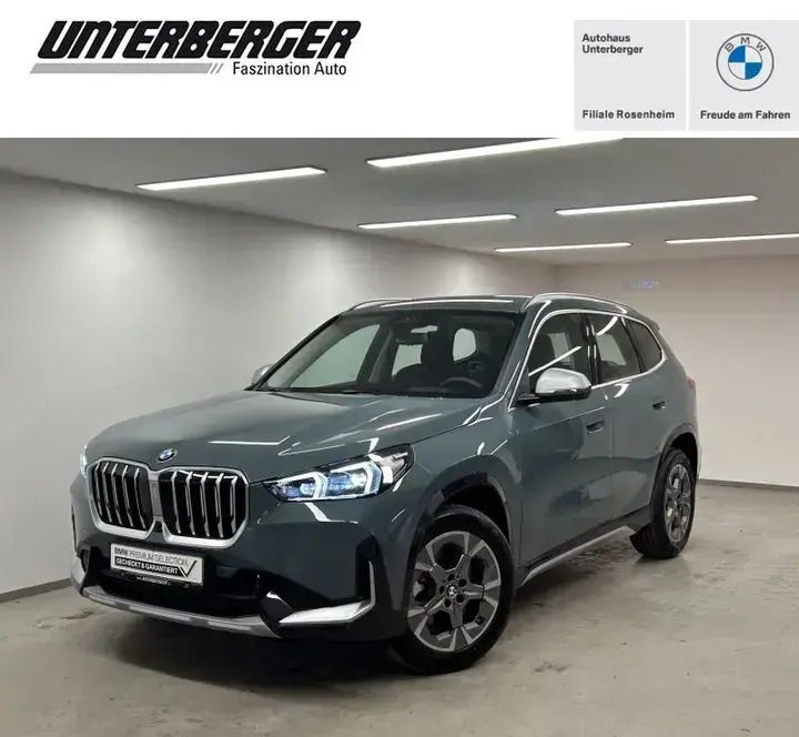 Cape york grün Gebraucht 2024 BMW X1 xLine SUV | 50.990 € (Etwas zu teuer) - Bild 1/4