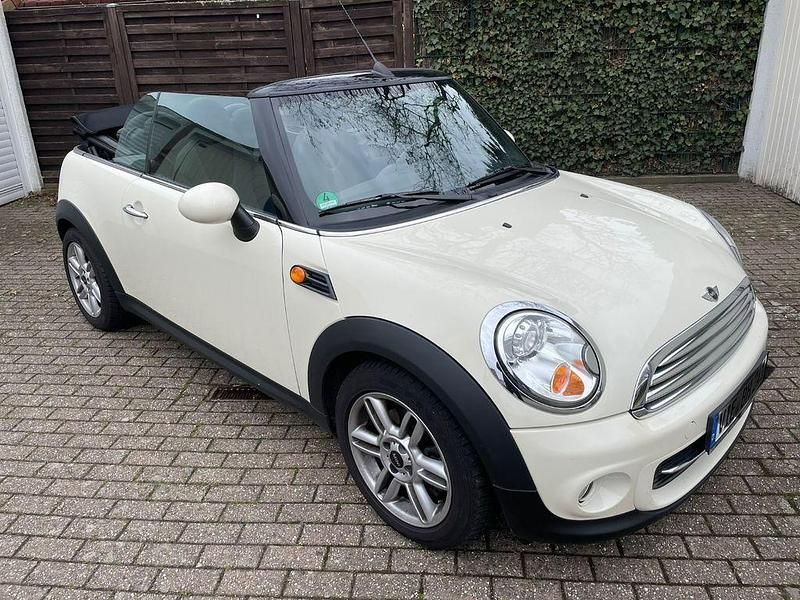 Gebraucht Mini Cooper Cabriolet 122 PS (89 kW) 2012 Weiß Cabrio