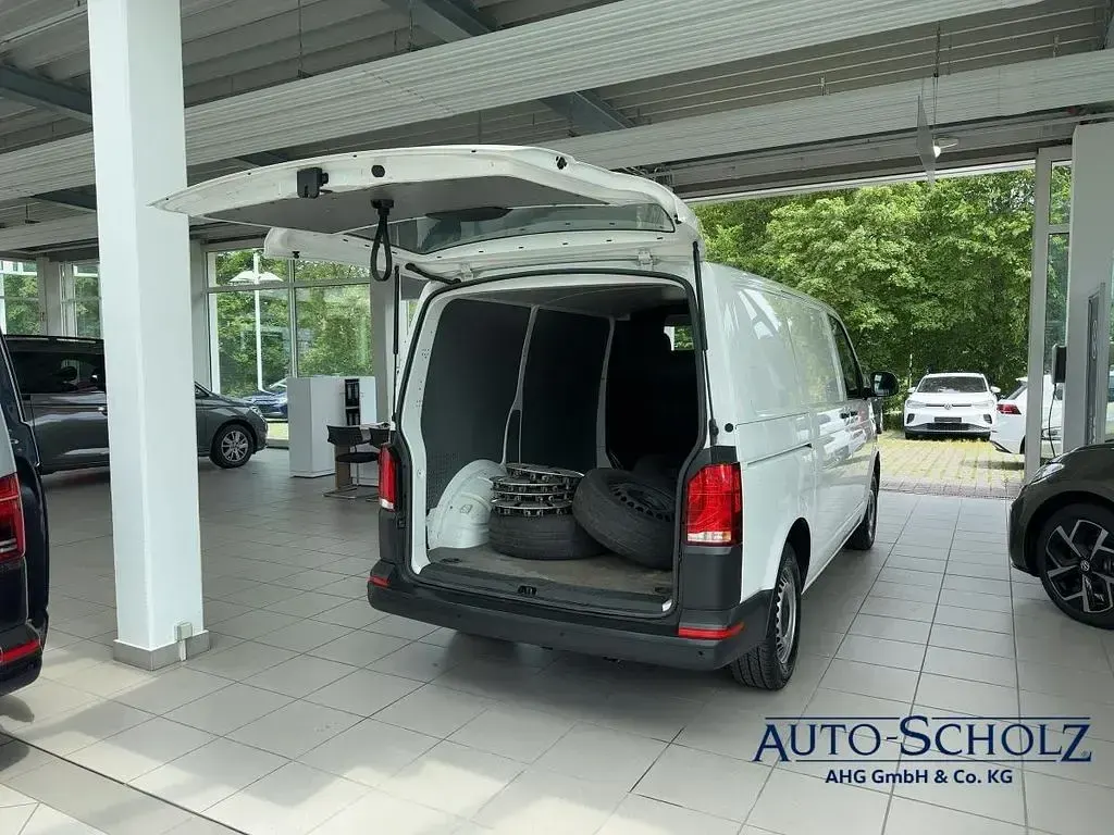 Gebraucht VW Transporter 150 PS (110 kW) 2022 Weiß Van