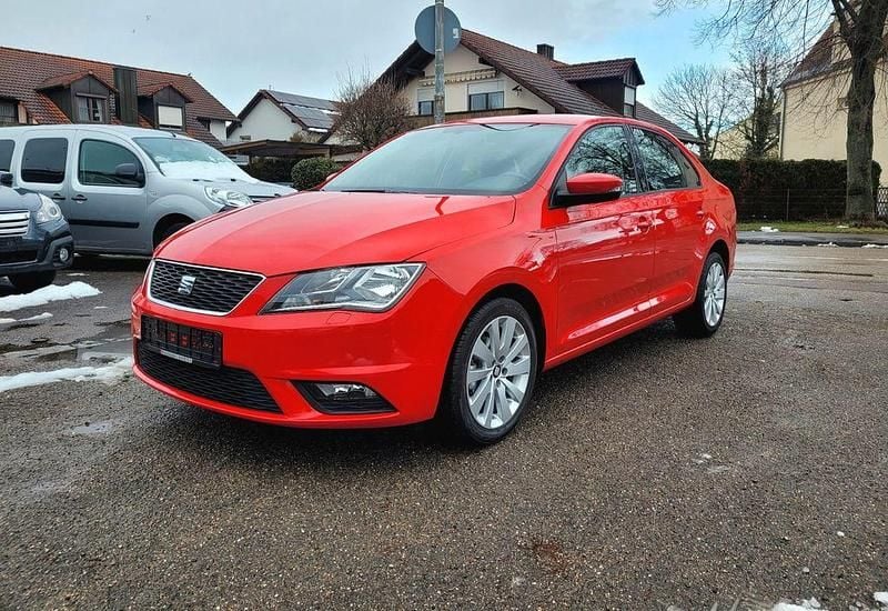 Gebraucht Seat Toledo Style 90 PS (66 kW) 2015 Rot Kleinwagen