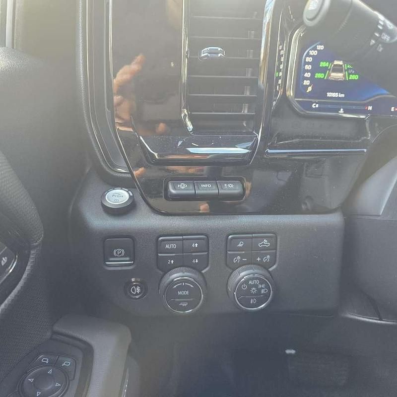 Gebraucht Chevrolet Silverado 426 PS (313 kW) 2025 SUV