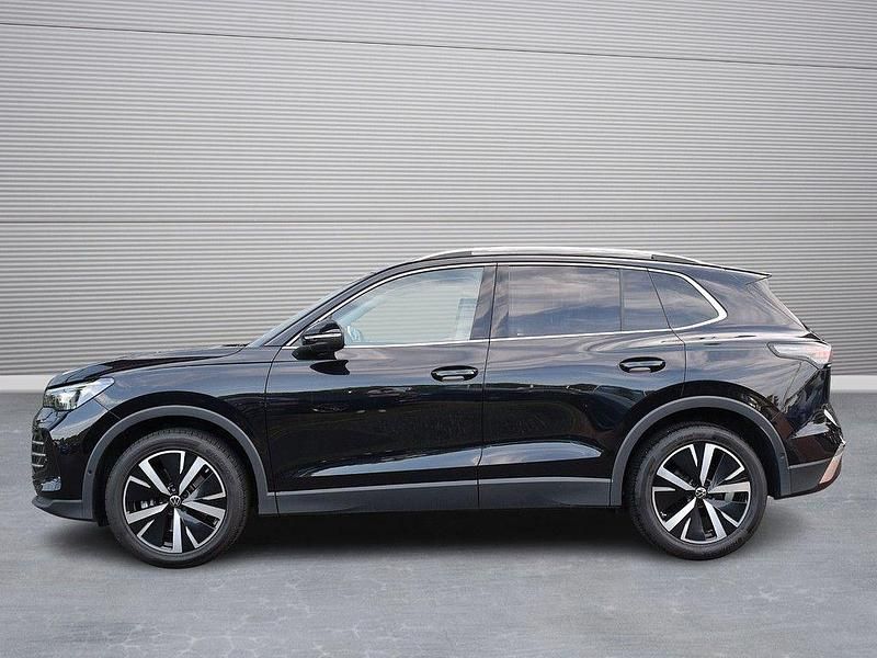 Gebraucht VW Tiguan Elegance 150 PS (110 kW) 2024 Schwarz SUV