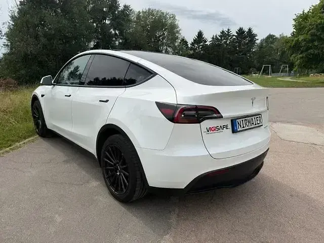 Gebraucht Tesla Model Y 378 kW (514 PS) 2023 Weiß SUV