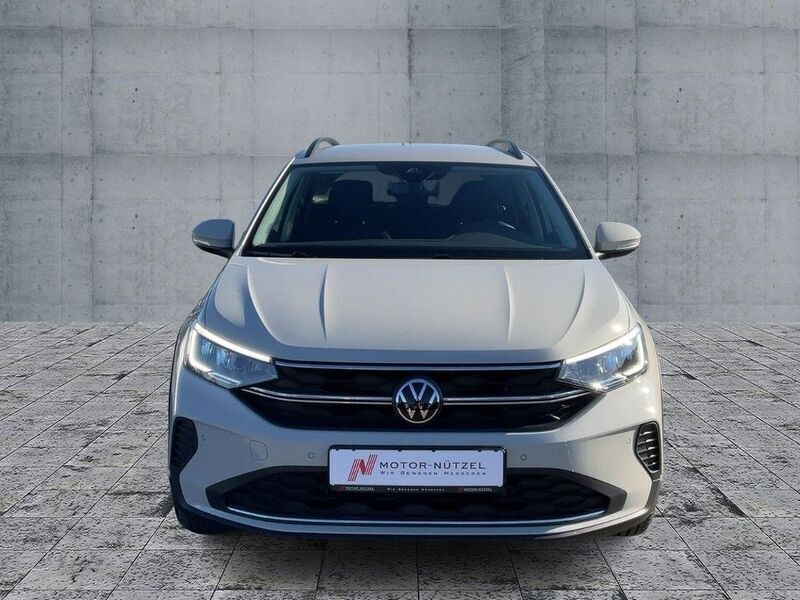 Gebraucht VW Taigo Move 95 PS (69 kW) 2023 Grau SUV