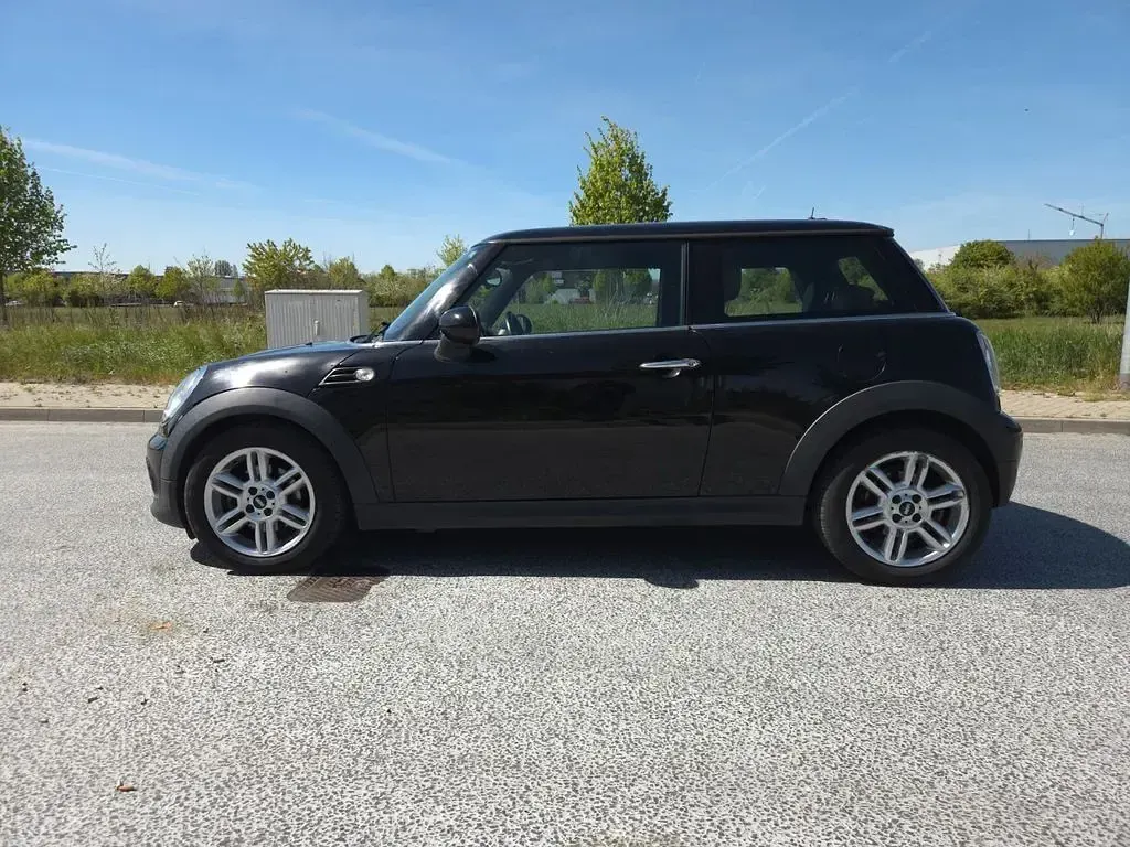 Gebraucht Mini Cooper D 111 PS (81 kW) 2013 Schwarz Kleinwagen