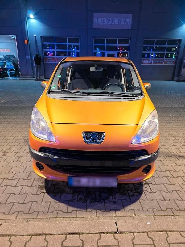 Gebraucht Peugeot 1007 73 PS (53 kW) 2007 Gelb Van / Kleinbus