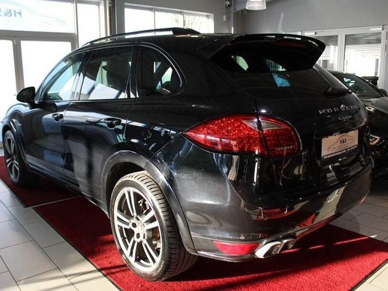 Gebraucht Porsche Cayenne 245 PS (180 kW) 2012 Tiefschwarz SUV