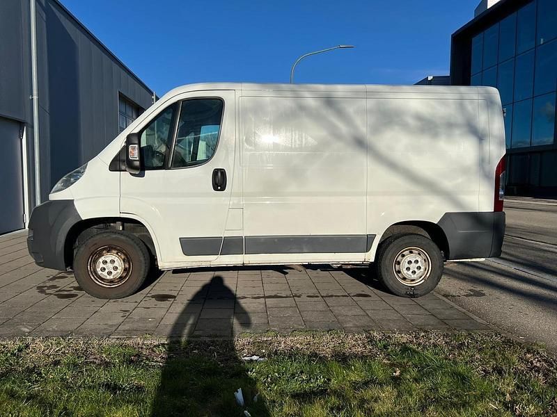 Weiß Gebraucht 2014 Peugeot Boxer Van | 3.500 € - Bild 1/4