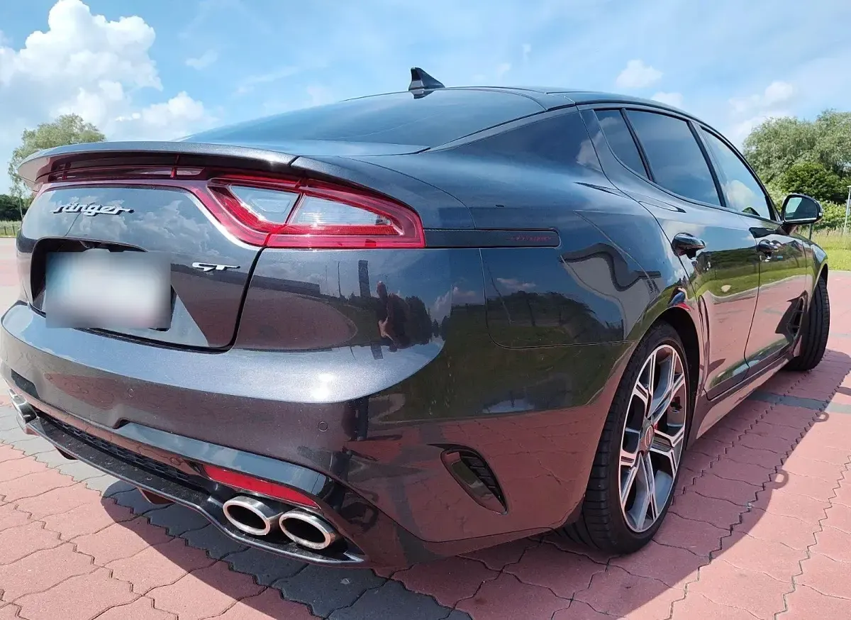 Gebraucht Kia Stinger GT 370 PS (272 kW) 2018 Grau Kleinwagen