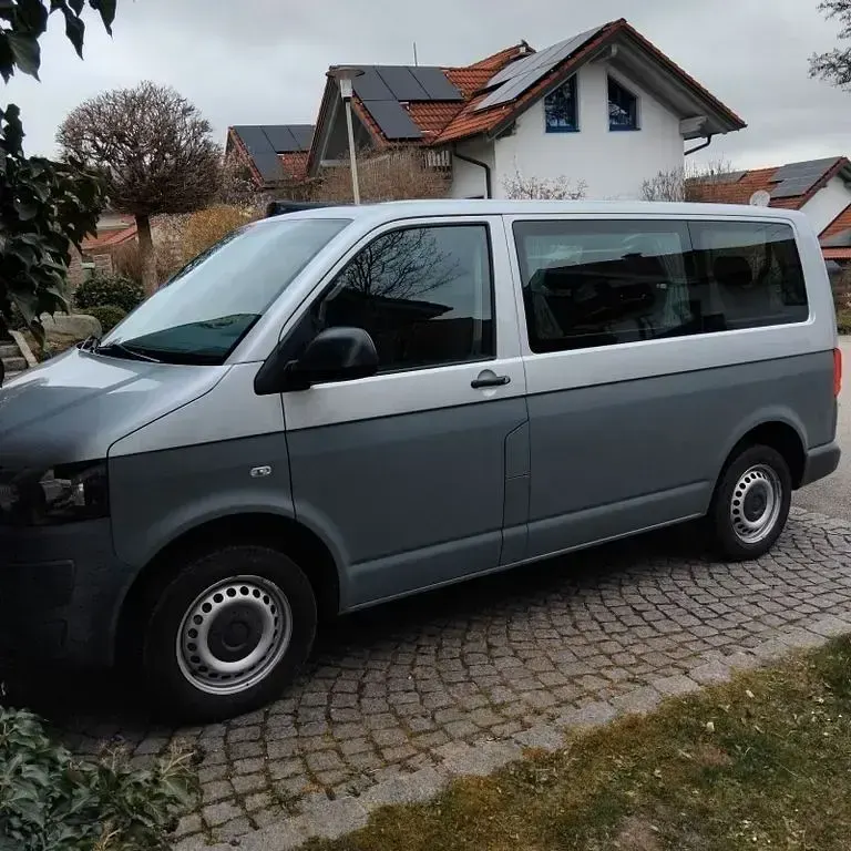 Gebraucht VW T5 102 PS (75 kW) 2010 Silber Van