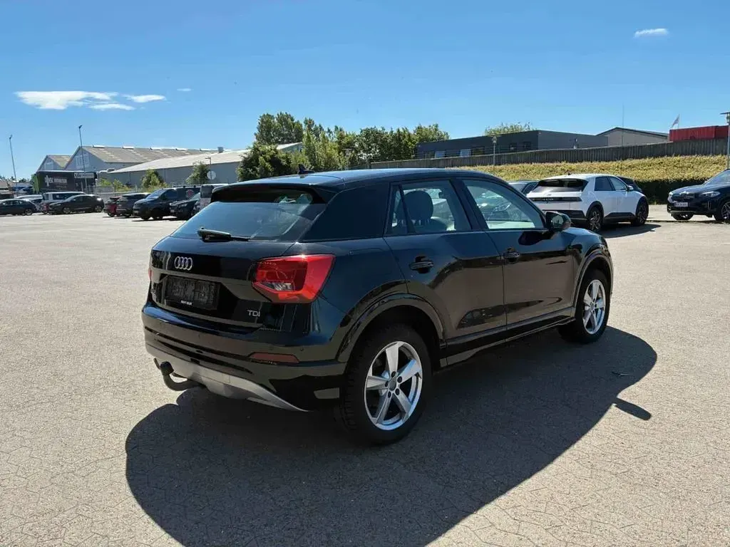 Gebraucht Audi Q2 Design 116 PS (85 kW) 2017 Schwarz SUV