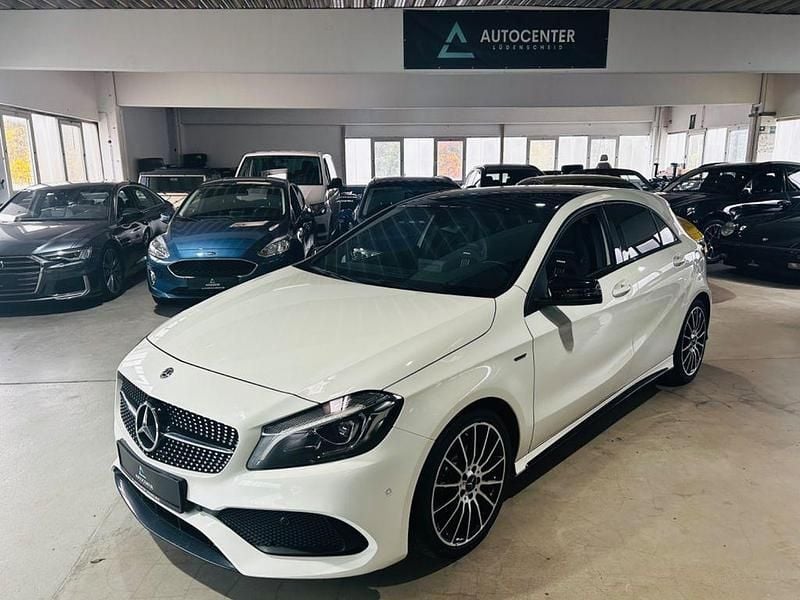 Weiß Gebraucht 2017 Mercedes A250 Sport Edition Limousine | 17.490 € (Fairer Preis) - Bild 1/4