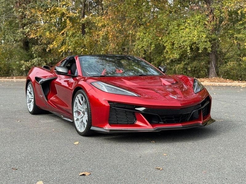 Rot Neu 2025 Corvette ZR1 | 332.200 € - Bild 1/4