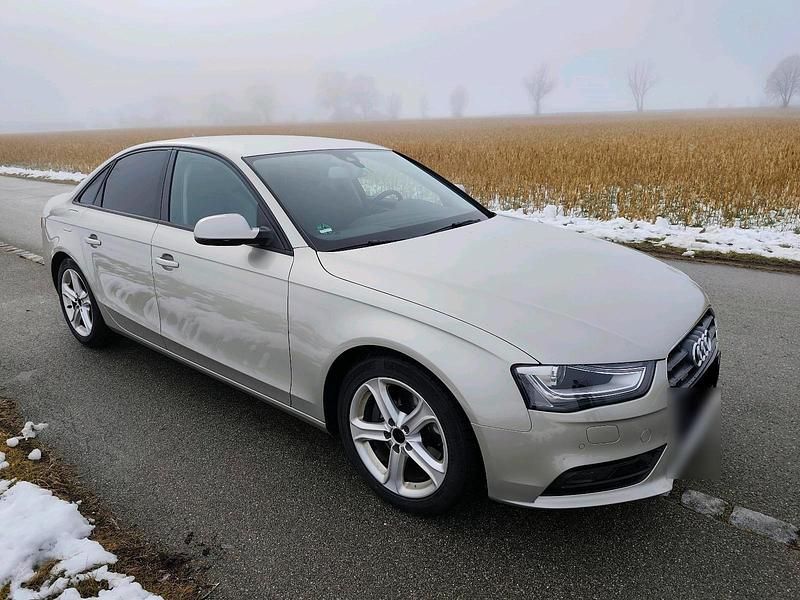 Gebraucht Audi A4 Design 211 PS (155 kW) 2012 Silber Limousine