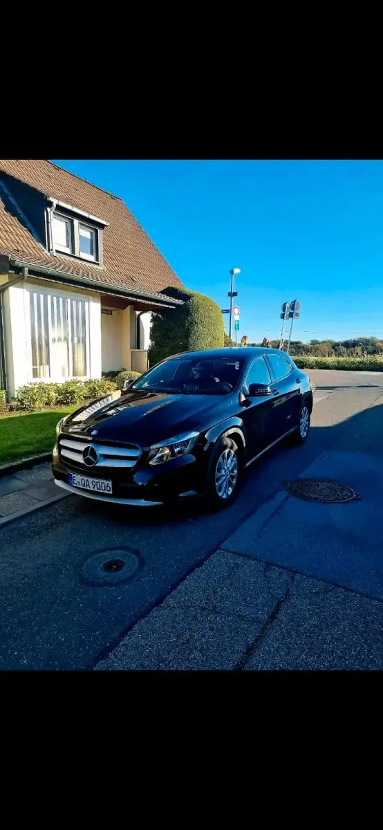Gebraucht Mercedes GLA200 136 PS (100 kW) 2014 Schwarz SUV