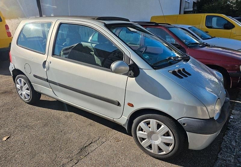 Silber Gebraucht 2002 Renault Twingo Kleinwagen | 600 € (Guter Preis) - Bild 1/4
