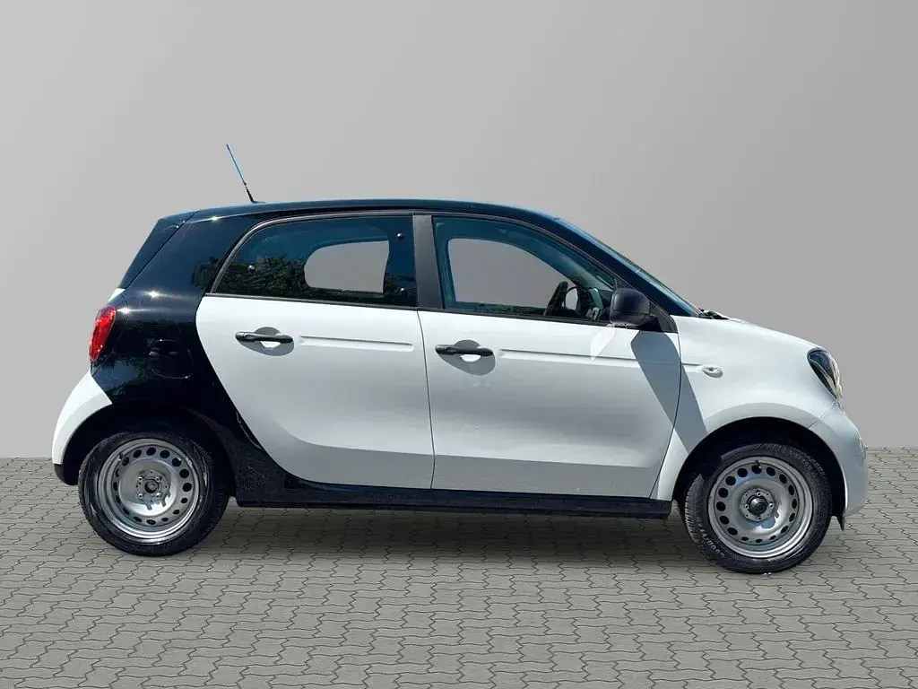 Gebraucht Smart ForFour 71 PS (52 kW) 2018 Weiß Kleinwagen