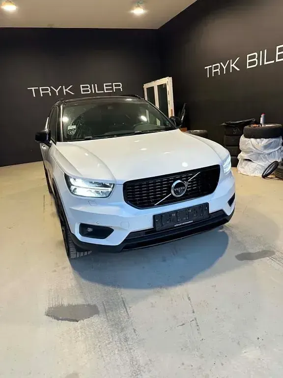Gebraucht Volvo XC40 R-Design 247 PS (181 kW) 2018 Weiß SUV