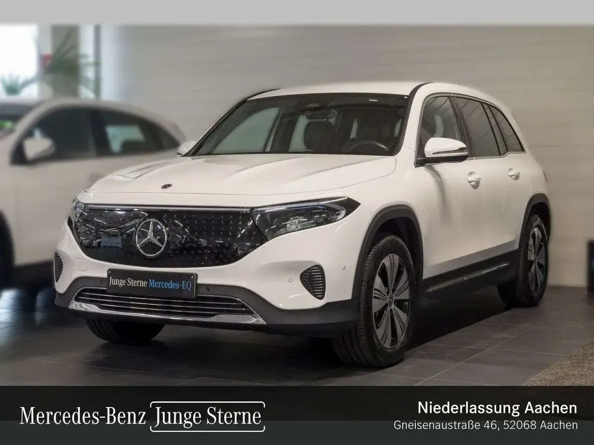 Gebraucht Mercedes EQB250 139 kW (190 PS) 2025 Weiß SUV