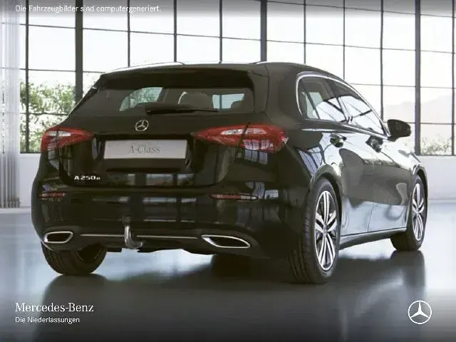 Gebraucht Mercedes A250 218 PS (160 kW) 2021