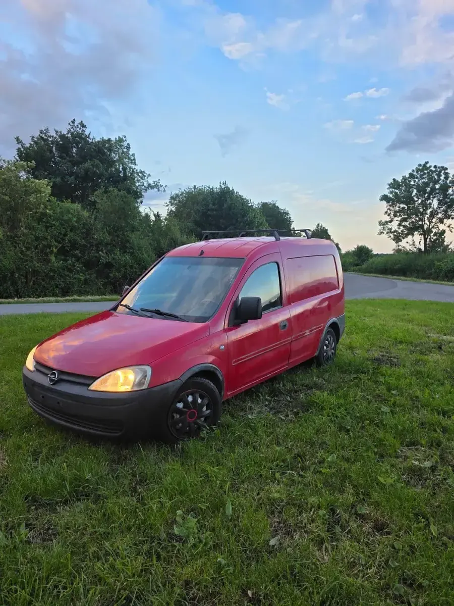 Gebraucht Opel Combo 65 PS (47 kW) 2004 Rot Van / Kleinbus