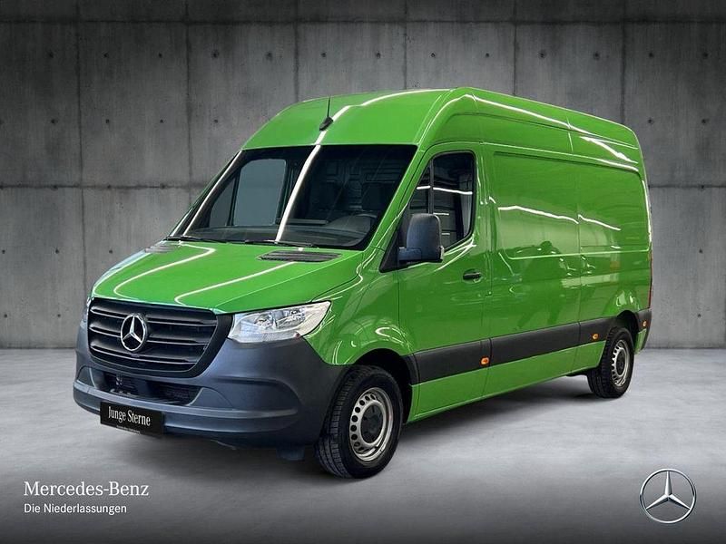 Gebraucht Mercedes Sprinter 150 PS (110 kW) 2023 Grün Van