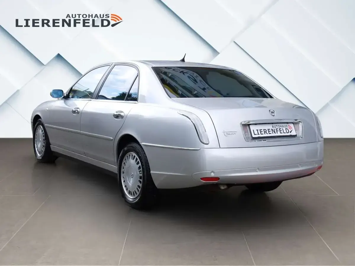 Gebraucht Lancia Thesis 170 PS (125 kW) 2003 Silber Limousine