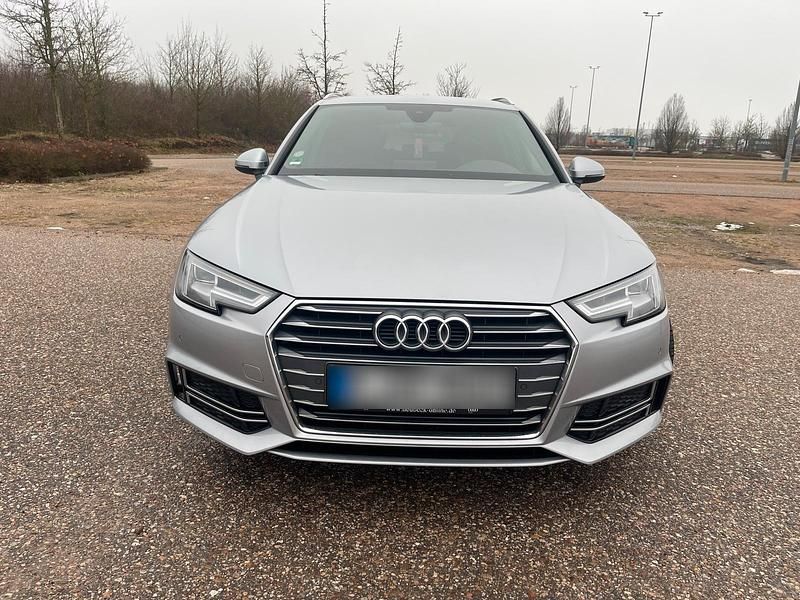 Gebraucht Audi A4 150 PS (110 kW) 2017 Grau Kombi