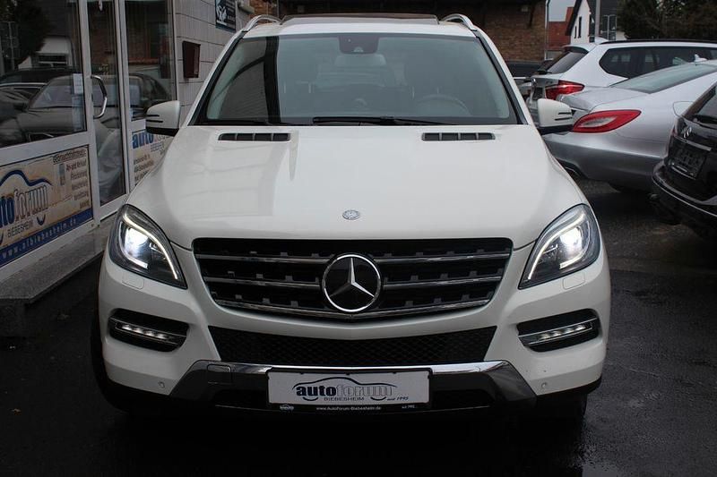 Gebraucht Mercedes ML350 258 PS (189 kW) 2013 Weiß SUV