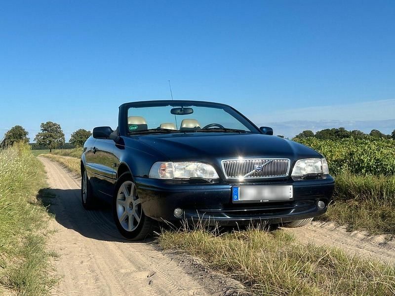 Blau Gebraucht 2001 Volvo C70 Cabrio | 10.890 € (Etwas zu teuer) - Bild 1/4