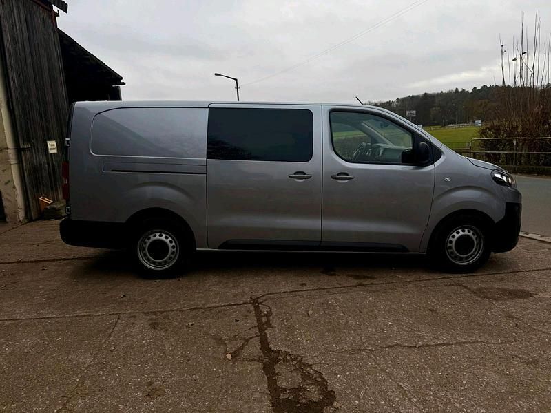 Gebraucht Citroën Jumpy 177 PS (130 kW) 2025 Grau Van / Kleinbus
