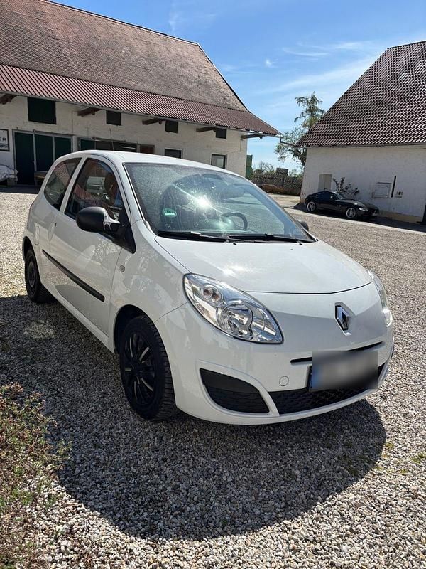 Weiß Gebraucht 2009 Renault Twingo Authentique Kleinwagen | 2.450 € (Fairer Preis) - Bild 1/4