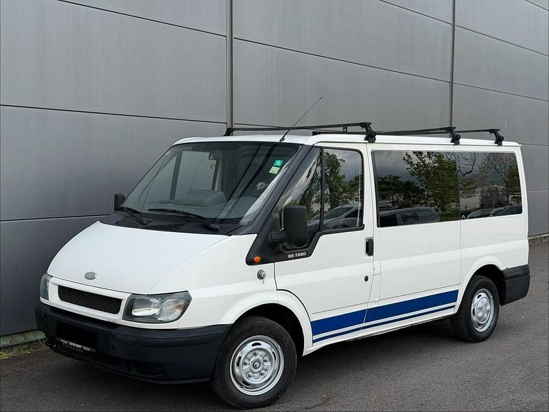 Second-hand Ford Transit 86 CP (63 kW) 2005 Alb Monovolum