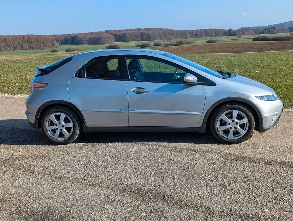 Gebraucht Honda Civic Comfort 140 PS (102 kW) 2006 Grau Limousine