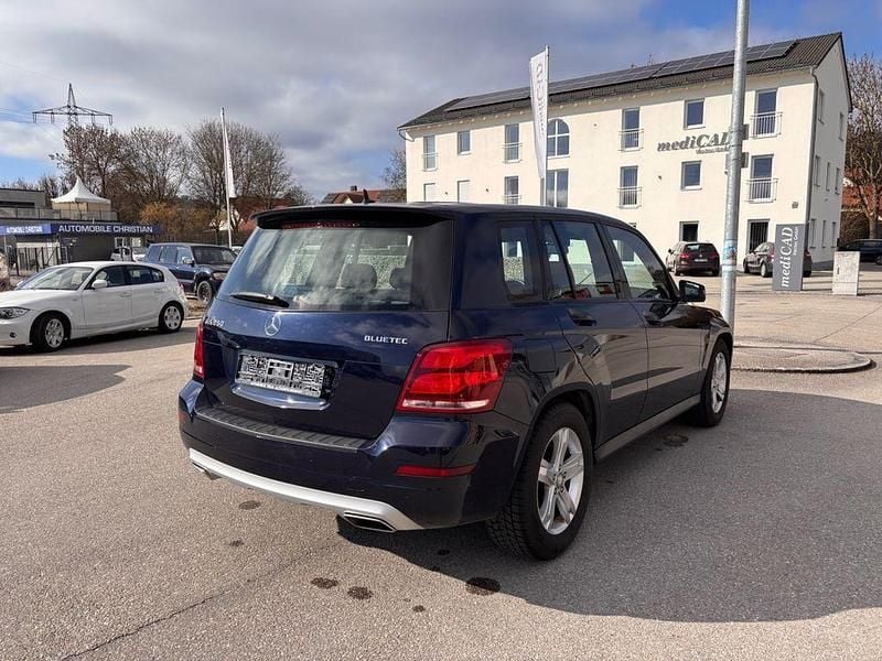 Gebraucht Mercedes GLK250 204 PS (150 kW) 2013 Blau SUV