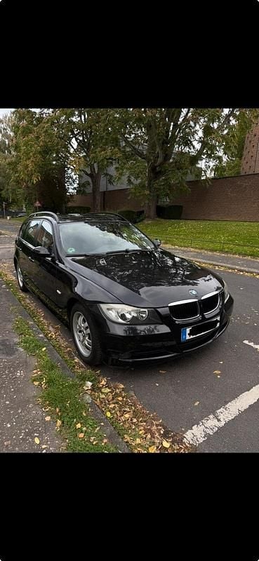 Schwarz Gebraucht 2008 BMW 318 Kombi | 2.499 € (Superpreis) - Bild 1/4