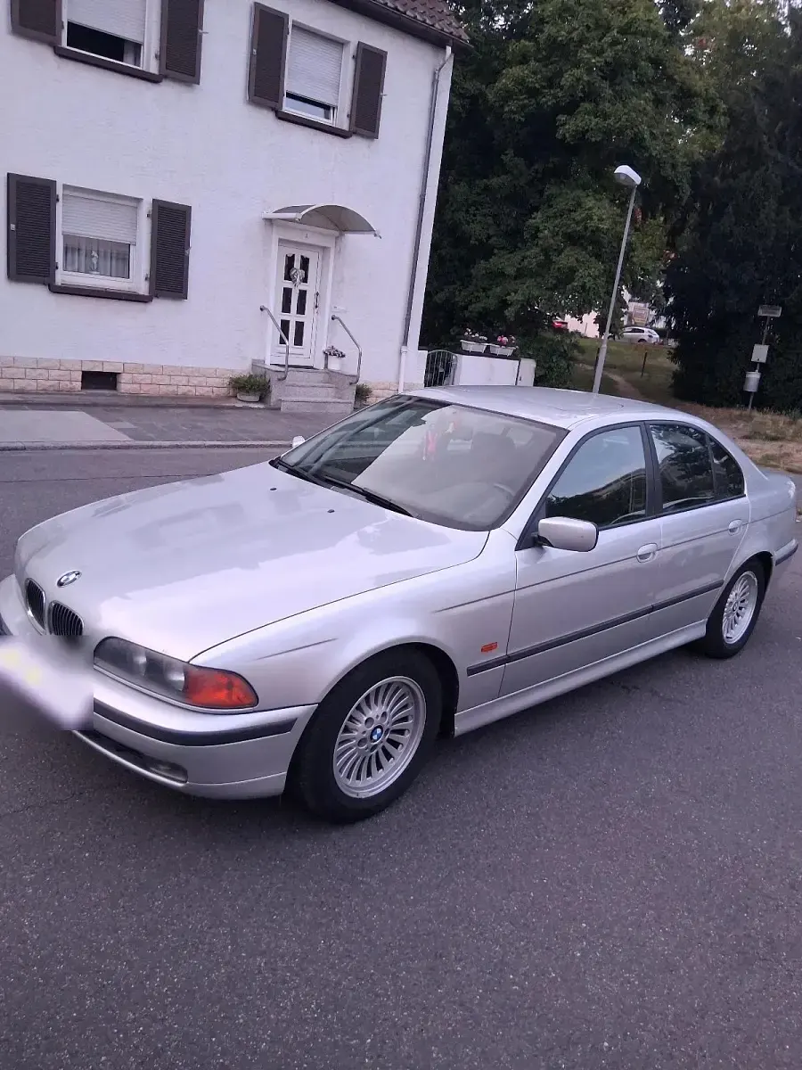 Gebraucht BMW 523 Shadowline 170 PS (125 kW) 1999 Silber Limousine