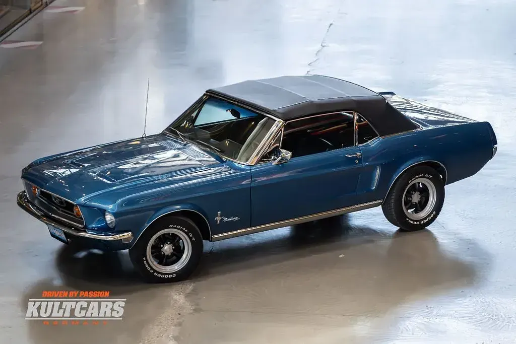Gebraucht Ford V8 232 PS (170 kW) 1968 Blau Cabrio
