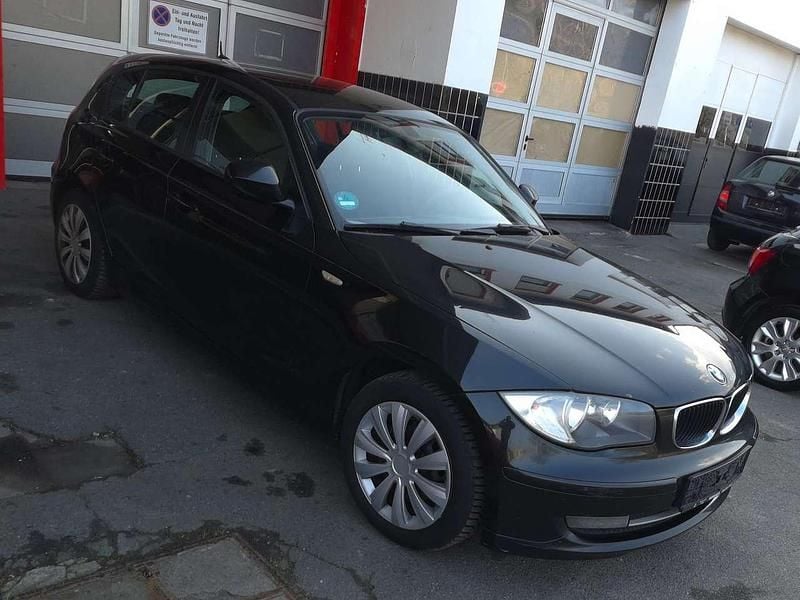 Second-hand BMW 118 143 CP (105 kW) 2009 Negru Hatchback
