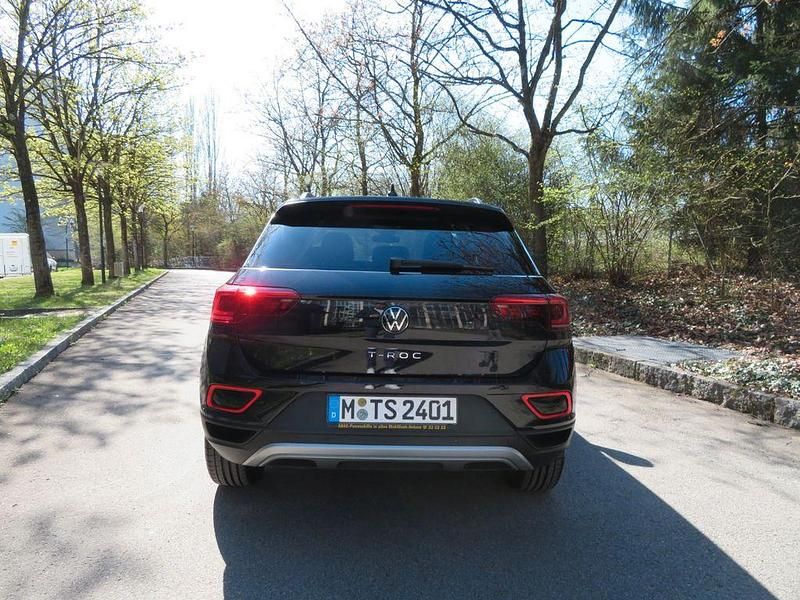 Usata VW T-Roc Move 116 CV (85 kW) 2024 Nero SUV