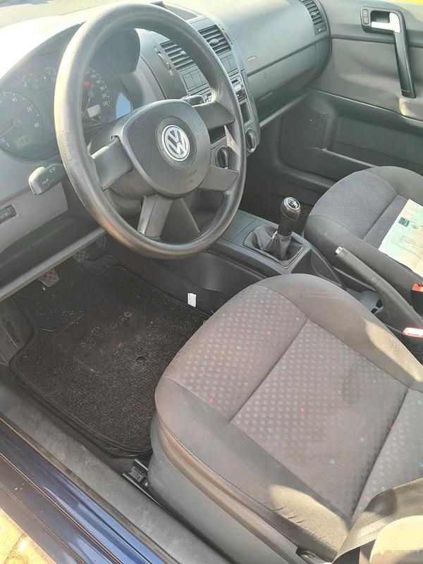 Gebraucht VW Polo 60 PS (44 kW) 2004 Blau Kleinwagen